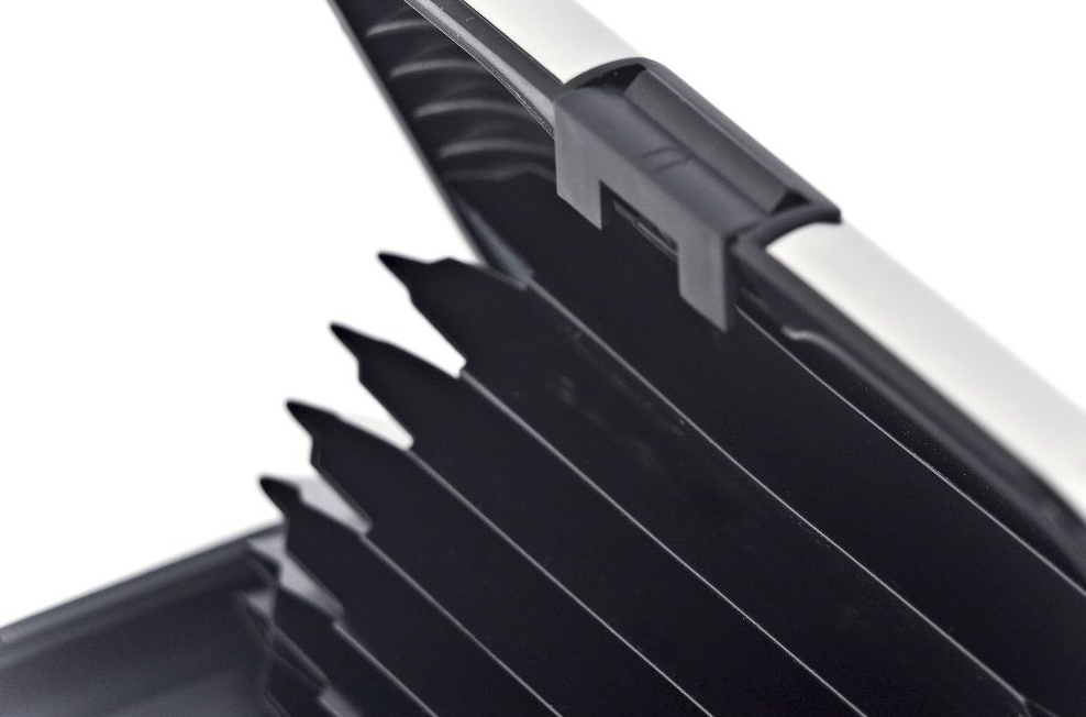 Visitekaarthouder voor pasjes - zilver (detail)